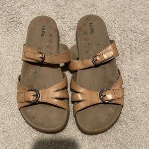 Taos Tan Slip On